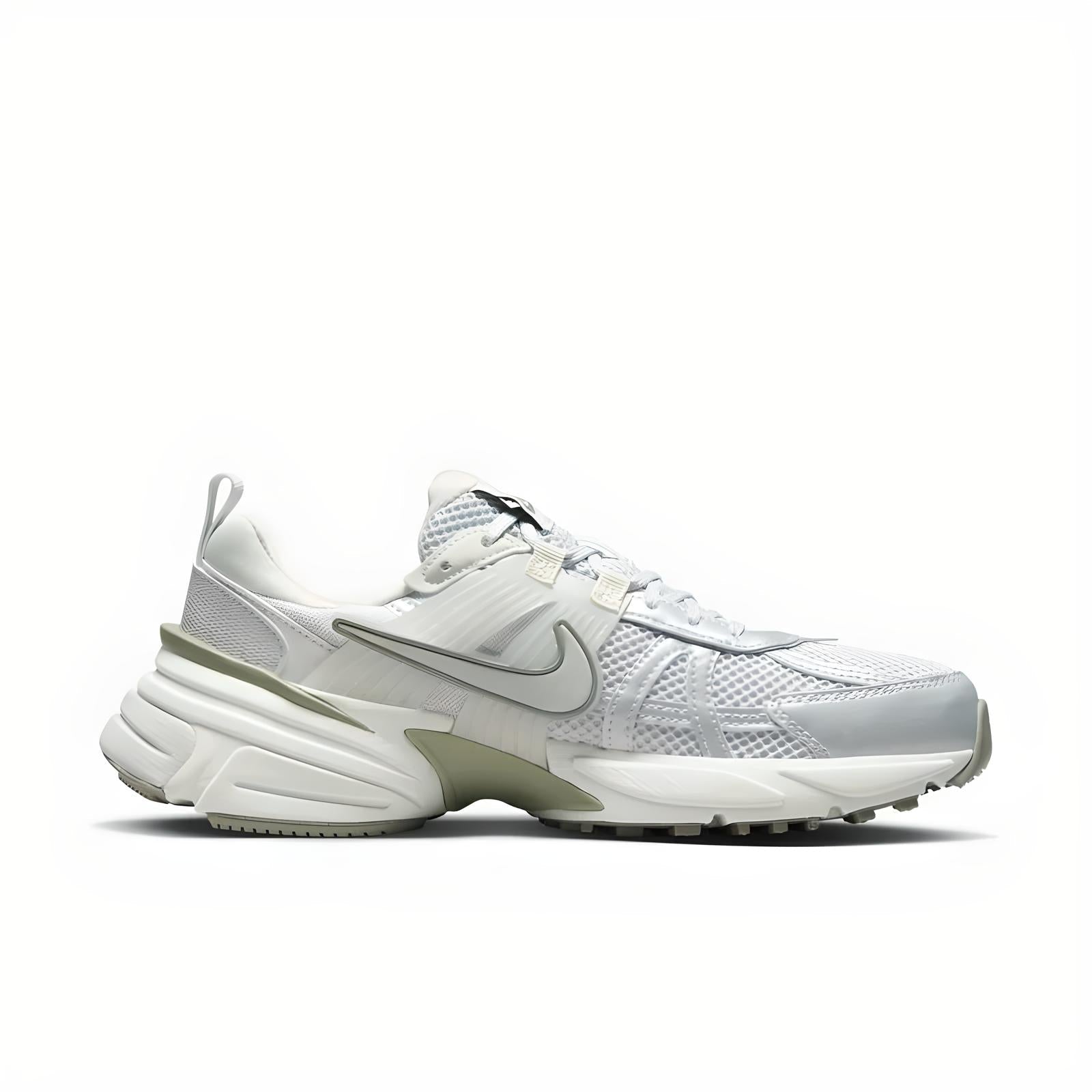 Nike V2K Run - Yuko Sports