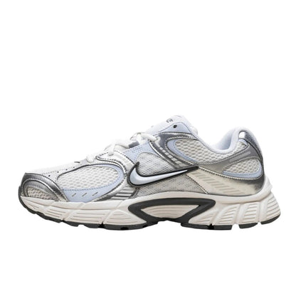 Nike V5 RNR "Summit White / Blue Tint / Metallic Silver"